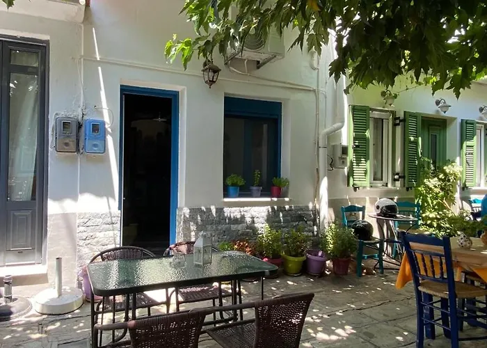Σπίτι Στην Παραδοσιακή Πλατεία.