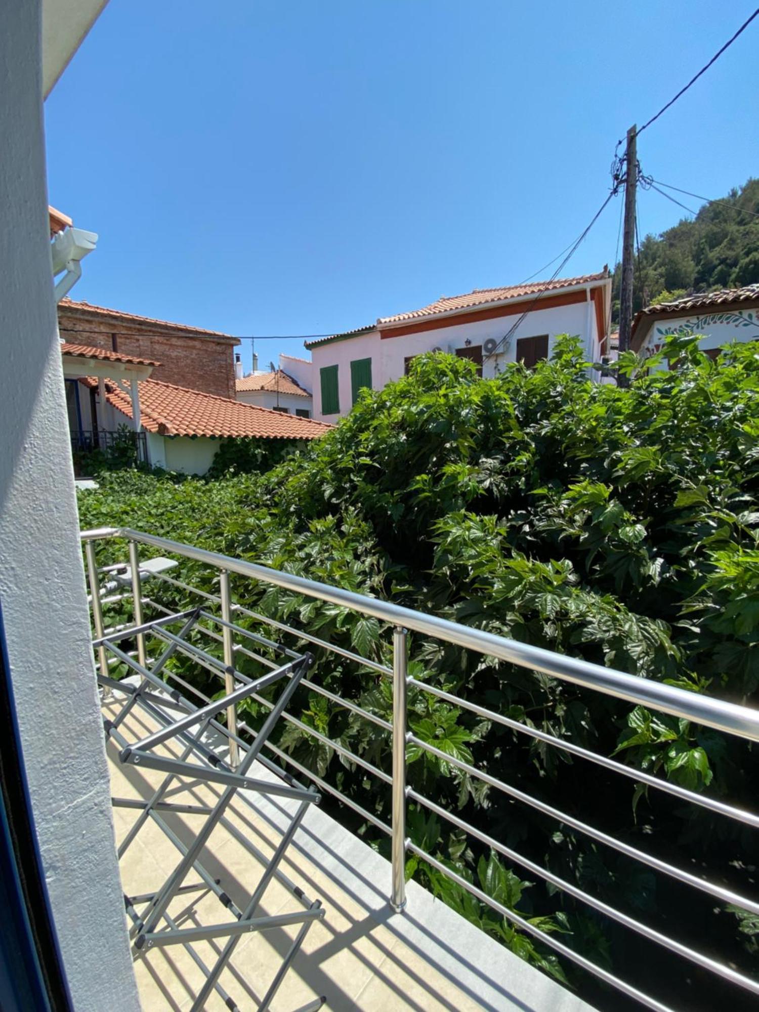 σπίτι στην παραδοσιακή πλατεία. Holiday home